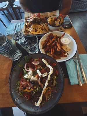  at De Griekse Frituur O Geros in Genk