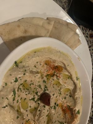 Hummus and pita starter   at Zullee in Yakima