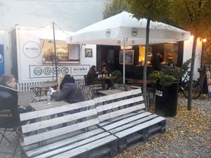 The seating area at Turlaj Klopsa - Plac Izaaka in Krakow