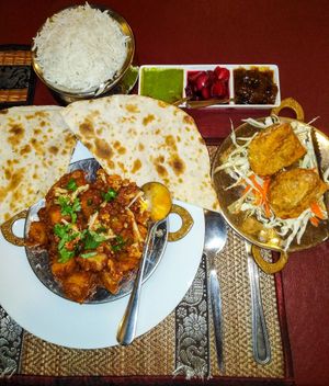 Aloo Gobi with Naan and Veg Samosa at Masala Twist Indian & Thai food in Pattaya