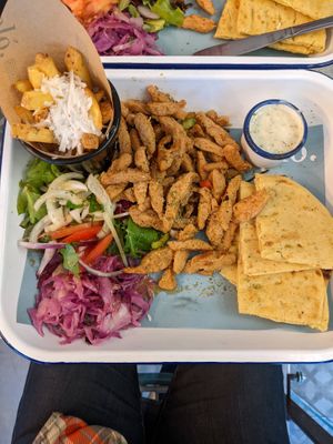 Vegan gyros at Apló Greek Kitchen & Foods in Berlin
