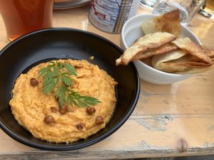 Hummus du jourr  at La Luck in Lille