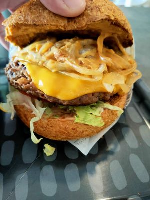 Beyond & Cheeze at Blue Eagle Burgers in Pilar De La Horadada
