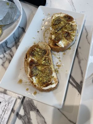 Whipped feta and fig toast #Veganuary at Coco Bistro & Bar in Chapel Hill
