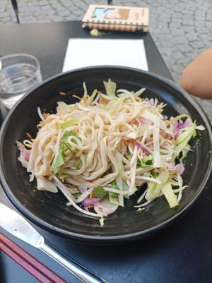 Salade de pâtes légumes at A La Cantonaise in Angouleme