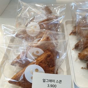 earl grey scone at Second Breeze in Bucheon