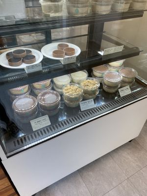 Selection of refrigerated cakes  at Jigu Bakery - 지구제과 in Seoul