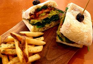 tom avo cia set at Mu - 무 in Seoul