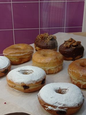 Exposicion at Bungnuts vegan Doughnuts. in Barcelona