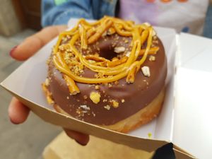 Pretzels, caramel and chocolate at Bungnuts vegan Doughnuts. in Barcelona