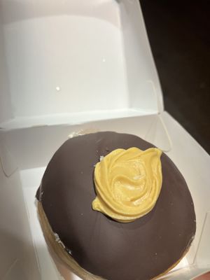 Forgot what this was called but the Oreo one was 10x betterr  at Bungnuts vegan Doughnuts. in Barcelona