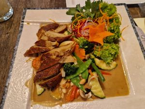 Vegane Ente mit Erdnusssoße at My Hao in Nuremberg