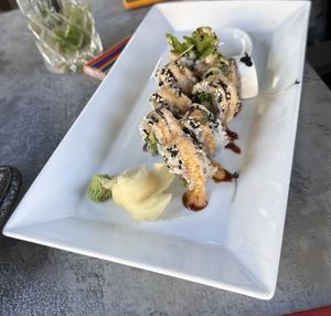 Sushi mit fried chicken at My Hao in Nuremberg