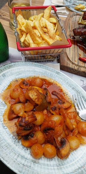 mushroom stifado at The Rouga in Thessaloniki