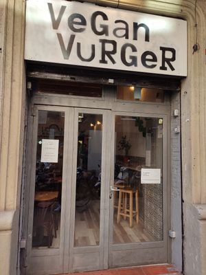 Outside at La Golosa Vegan Vurger - Gracia in Barcelona