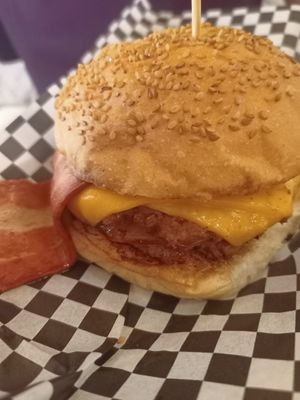 Vagon "cheese" BBQ at La Golosa Vegan Vurger - Gracia in Barcelona