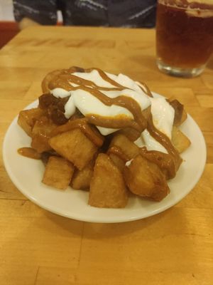 Bravas at La Golosa Vegan Vurger - Gracia in Barcelona