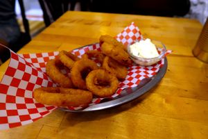 onion rings at La Golosa Vegan Vurger - Gracia in Barcelona