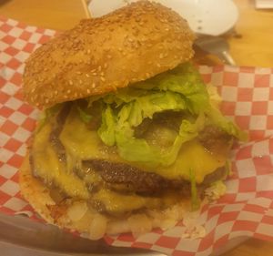 Rabo feliz 😋 at La Golosa Vegan Vurger - Gracia in Barcelona