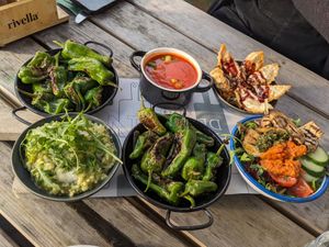 Vegan/veggie options at Aan de Rijn in Leiden