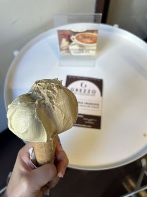 Delicioso helado, muchos sabores veganos. Precio elevado en comparación con otras heladerías   at Grezzo Raw Chocolate in Rome