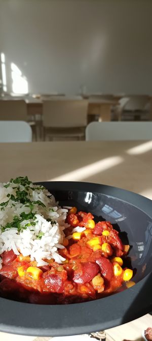 Chilli cin carne, with rice.  A menu (2450.-) was way enough as a lunch.  Great to have a healthy , plant based place with such a good menü. Keep up the good work at The Planteen in Budapest