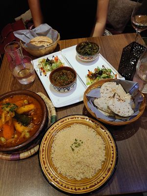 Tajine, zaalouk, khoubiza, pitabrood en couscous at Marrakesh by Mindo in Dublin