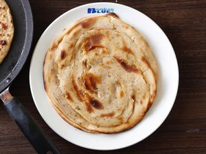 Laccha Parataha at Bombay Sizzlers  in Tokyo