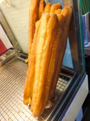 Dough sticks at Delisnacks 德利食 - Queen Street in Central Singapore