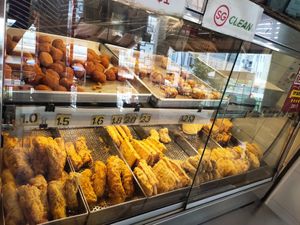 Items available at Goreng Pisang 四馬路 Queen Street in Central Singapore
