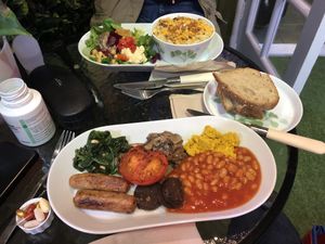 Fry up & Mac & cheese   at The London Feel Good Hub Vegan Cafe in East London