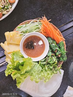 Grilled beef wrapped in betel leaf at Ngoc Chi in Da Nang