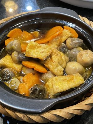 Claypot straw mushrooms in soy sauce  at Ngoc Chi in Da Nang