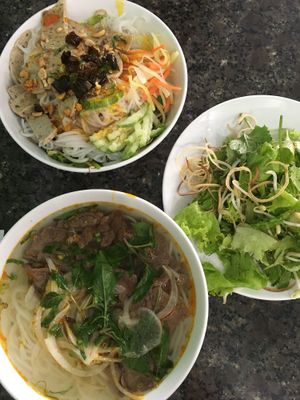 Noodle fish sauce and beef noodle soup at Ngoc Chi in Da Nang