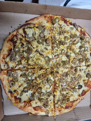 All vegan pizza with home made soy cheese at Tasty Vegan - Tivoni Taim - טבעוני טעים in Dimona