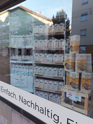 Window with sample products at Der Rettermarkt in Mannheim