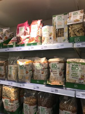 Snacks at Rossmann & Lala - Dibrës in Tirana