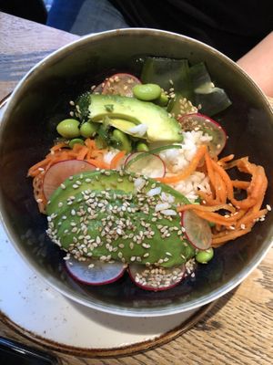 Heerlijk vegan Pokebowl tijdens volledig vegan high tea!  at Grand Cafe Cornelis in Epe