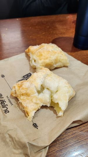 Apple Square (vegan by default) at Beechworth Bakery in Healesville