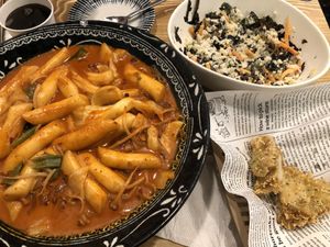 마라떡볶이, 김밥주먹밥, 새송이튀기ㅁ at Cow Tteokbokki  in Seoul