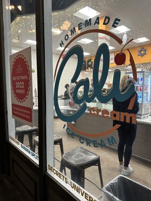 Open late  at Cali Cream in San Diego