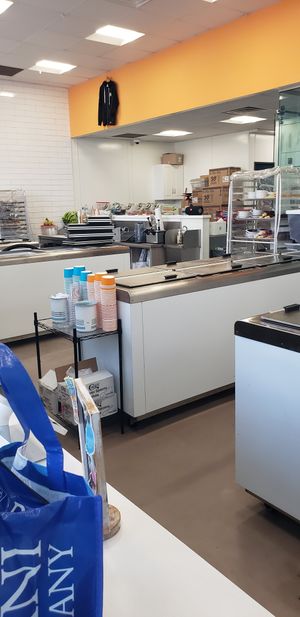 Multiple flavors vegan at Cali Cream in San Diego