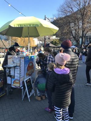 Vegan Green Umbrella to be seen from far  🙌🙌😎😎🌱🌱🌱🌭🌭🌱🌱🌱 at Hot Dog Inc in Queenstown