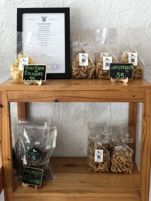 Some snacks  at Phaen Din Vegan Vegetarian - เจแผ่นดิน มังสวิรัติ in Chiang Mai