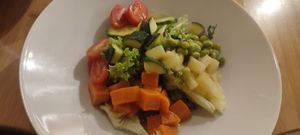 Basic bowl with mango sauce at Breite Acht  in Wernigerode