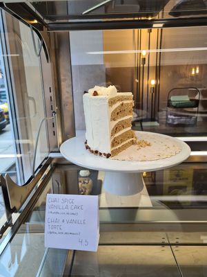 Vanilla Chai cake at Sakura in Berlin