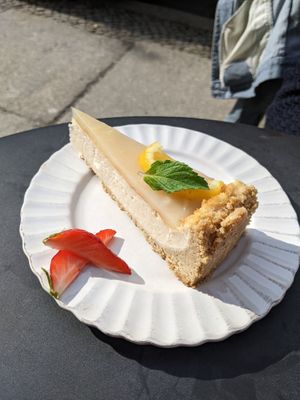 Vegan cheese cake - yum! at Sakura in Berlin