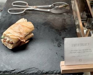 tempeh sandwich at Sakura in Berlin