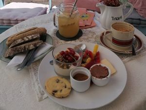  at Omas Teekanne in Graz