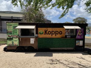 Healthy Food With Vegan 🌱 and Vegetarian Options  #Veganuary at Koppo - Food Stand in Yauco